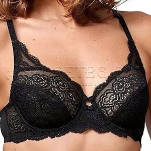 Сутиен Triumph Muse W Лек дантелен минимайзер сутиен Triumph, сутиен с 3D банели Triumph.