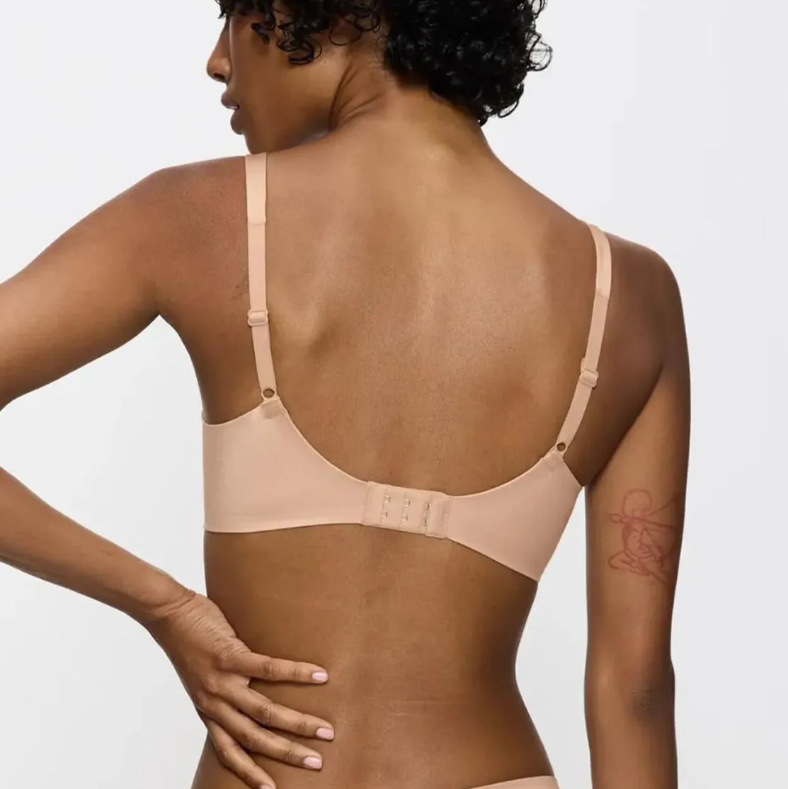 Сутиен Triumph Body Make-up Soft Touch Телесно