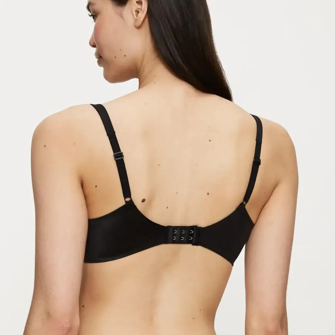 Сутиен Triumph Body Make-up Soft Touch Черно