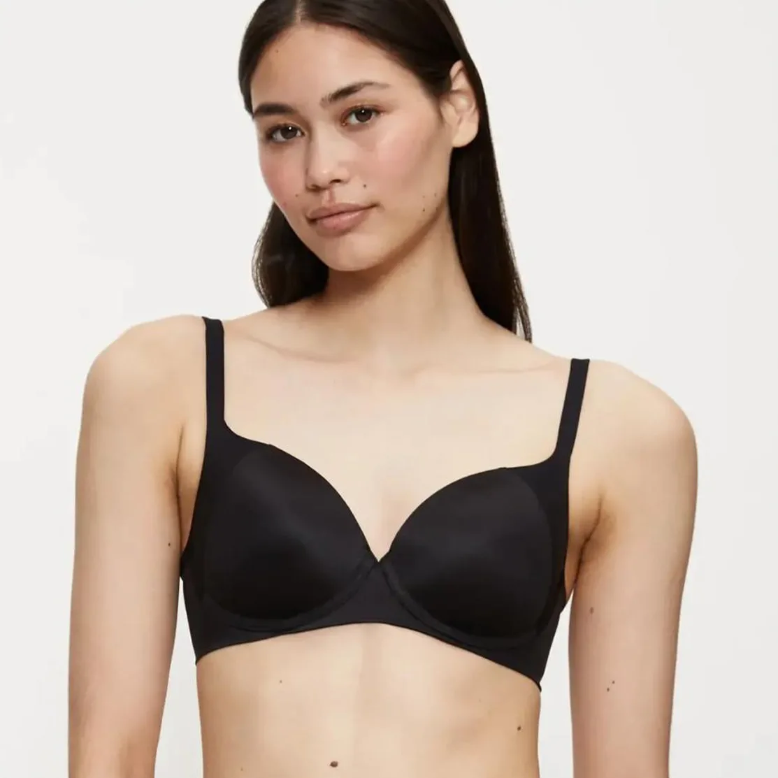 Сутиен Triumph Body Make-up Soft Touch Черно