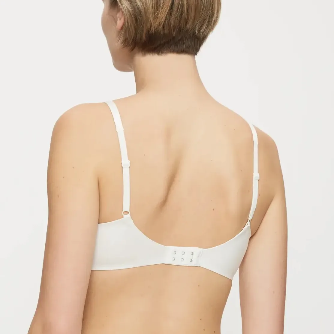 Сутиен Triumph Body Make-Up Soft Touch - Ванилия