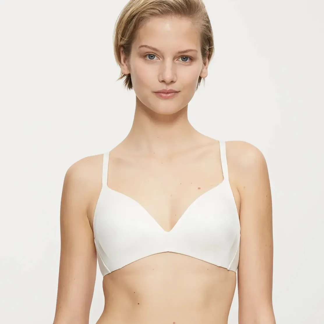 Сутиен Triumph Body Make-Up Soft Touch - Ванилия