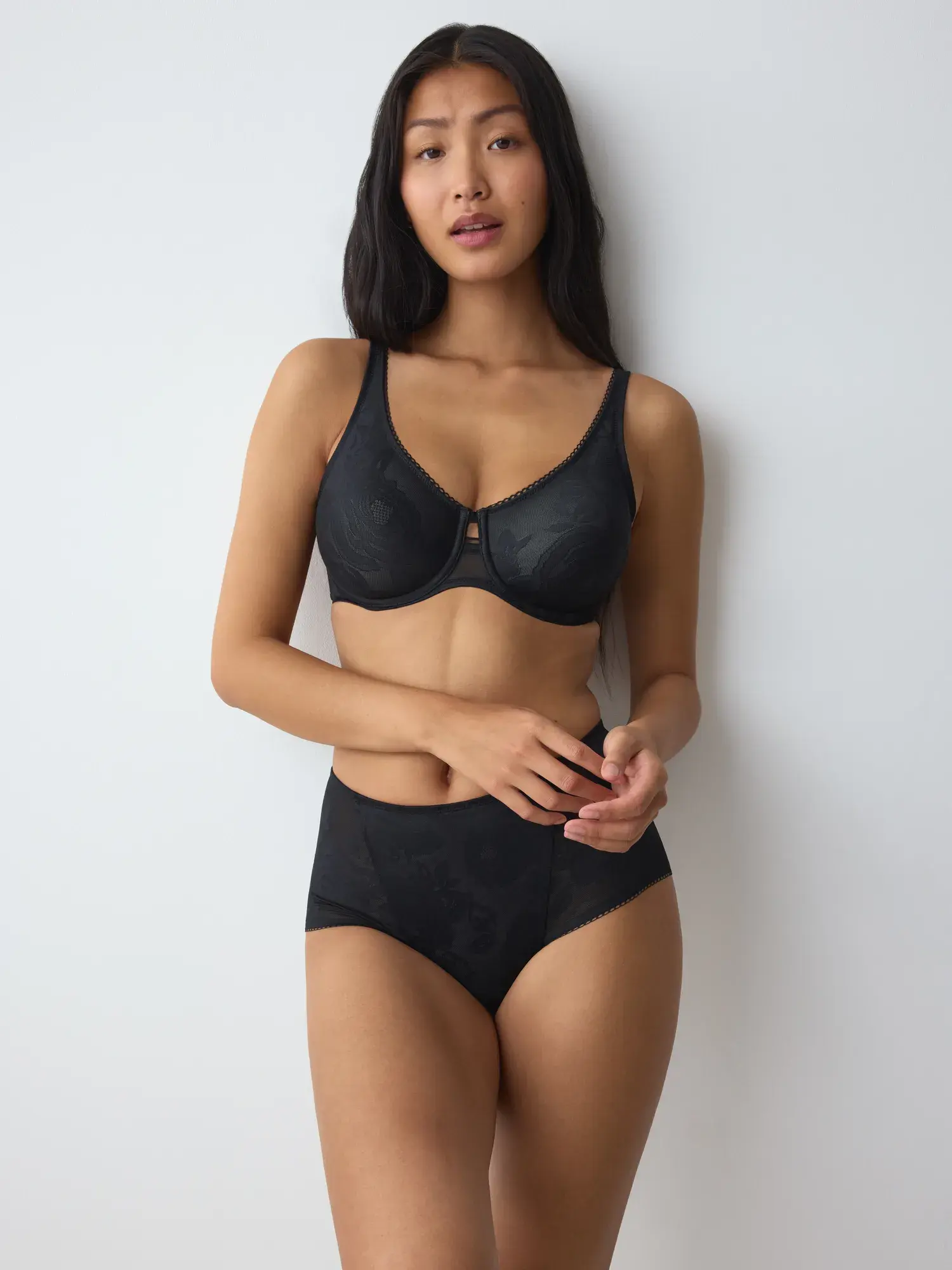 riumph Wild Rose Sensation W01 сутиен до чашка G